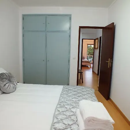 Clarinha House 아파트